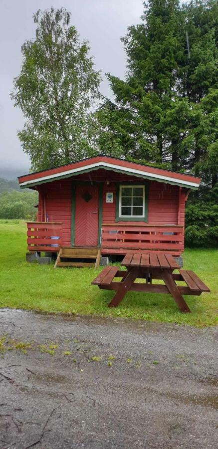 Romsdalseggen Camping Isfjorden Ngoại thất bức ảnh