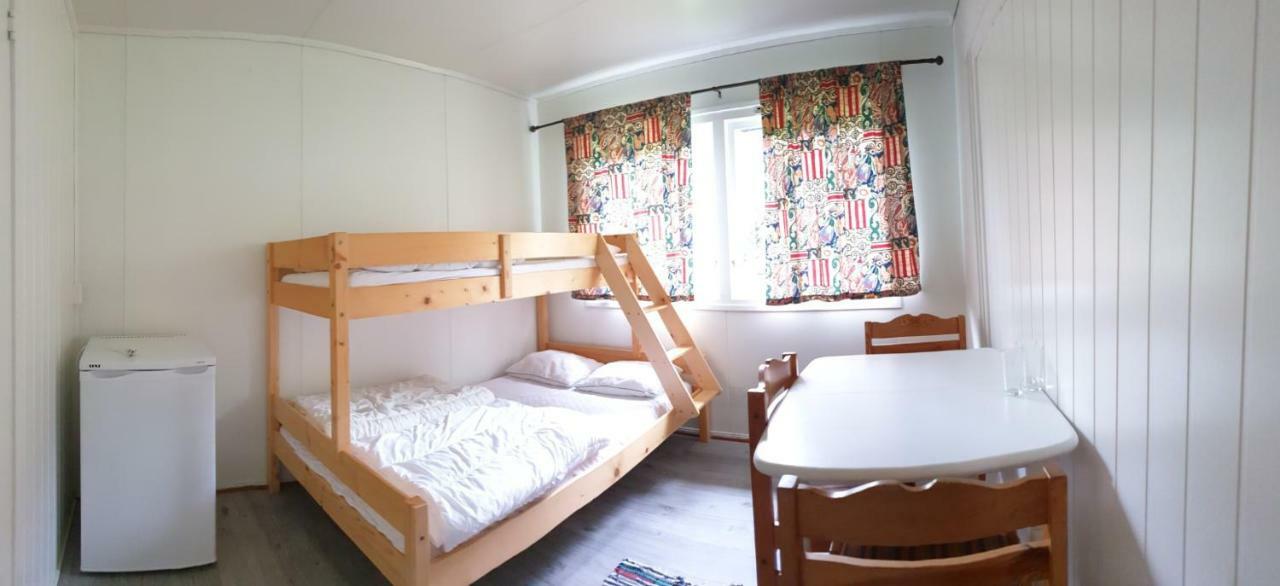 Romsdalseggen Camping Isfjorden Ngoại thất bức ảnh